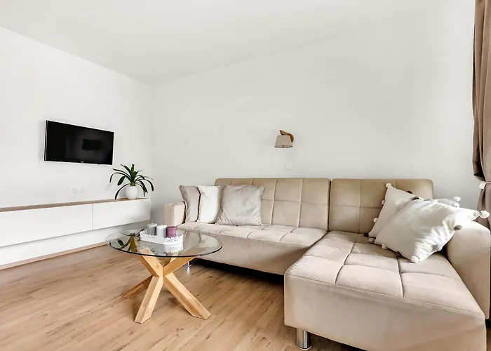 Svetina アパート ブレッド